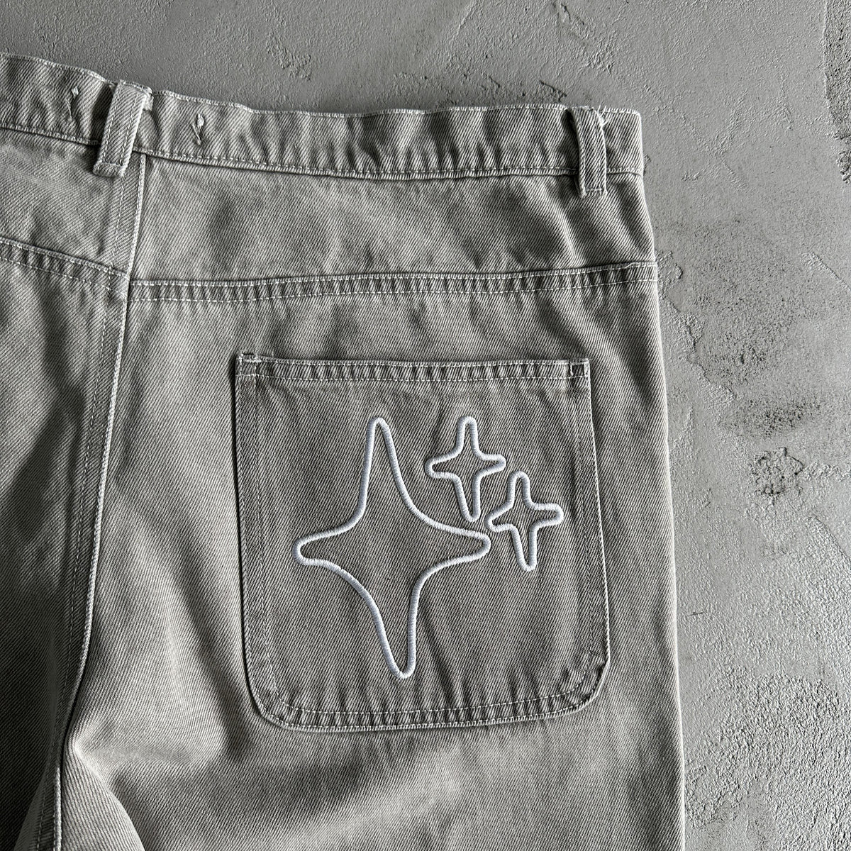 Broken P White Star Pants