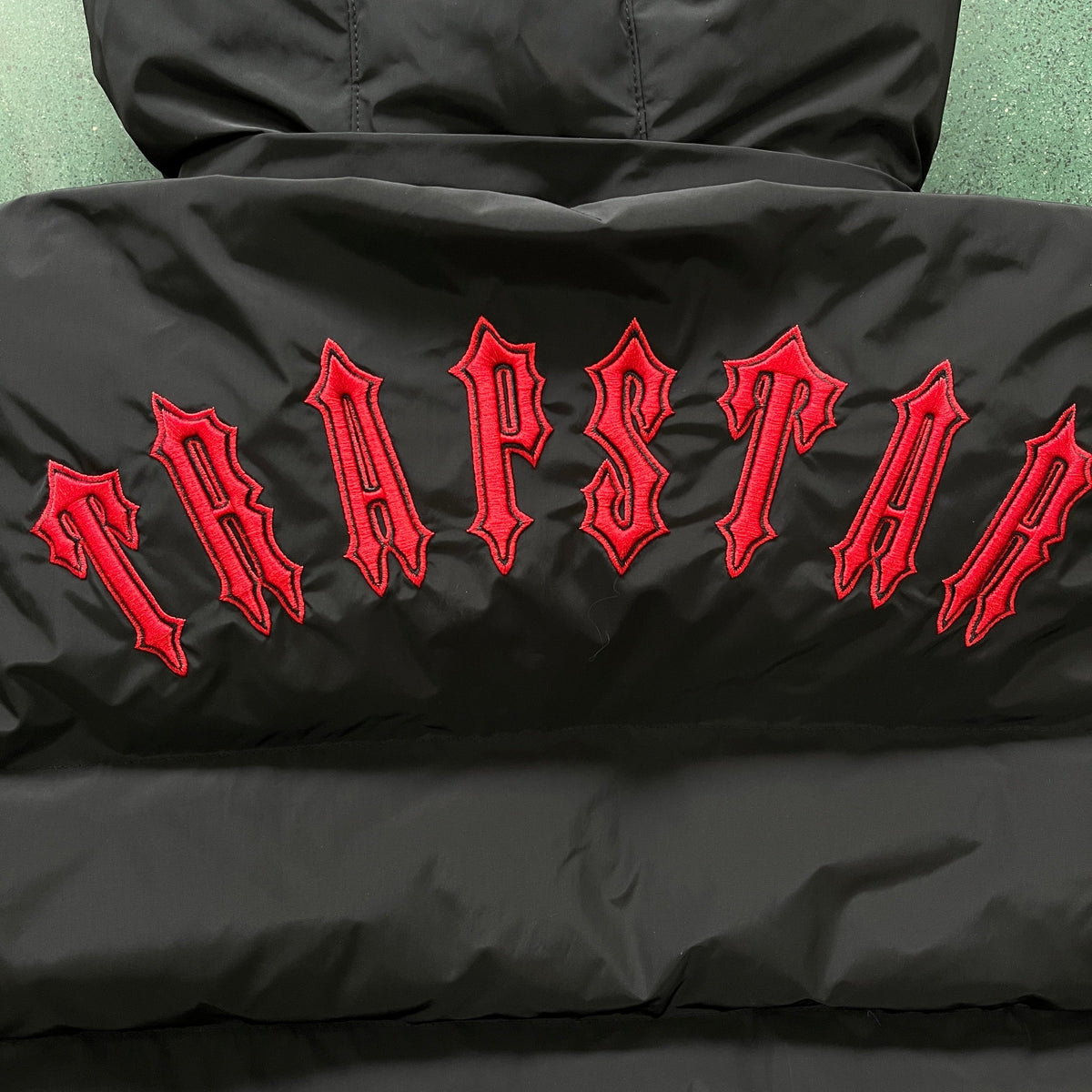 Trapstar Puffer Jacket Detachable Hooded